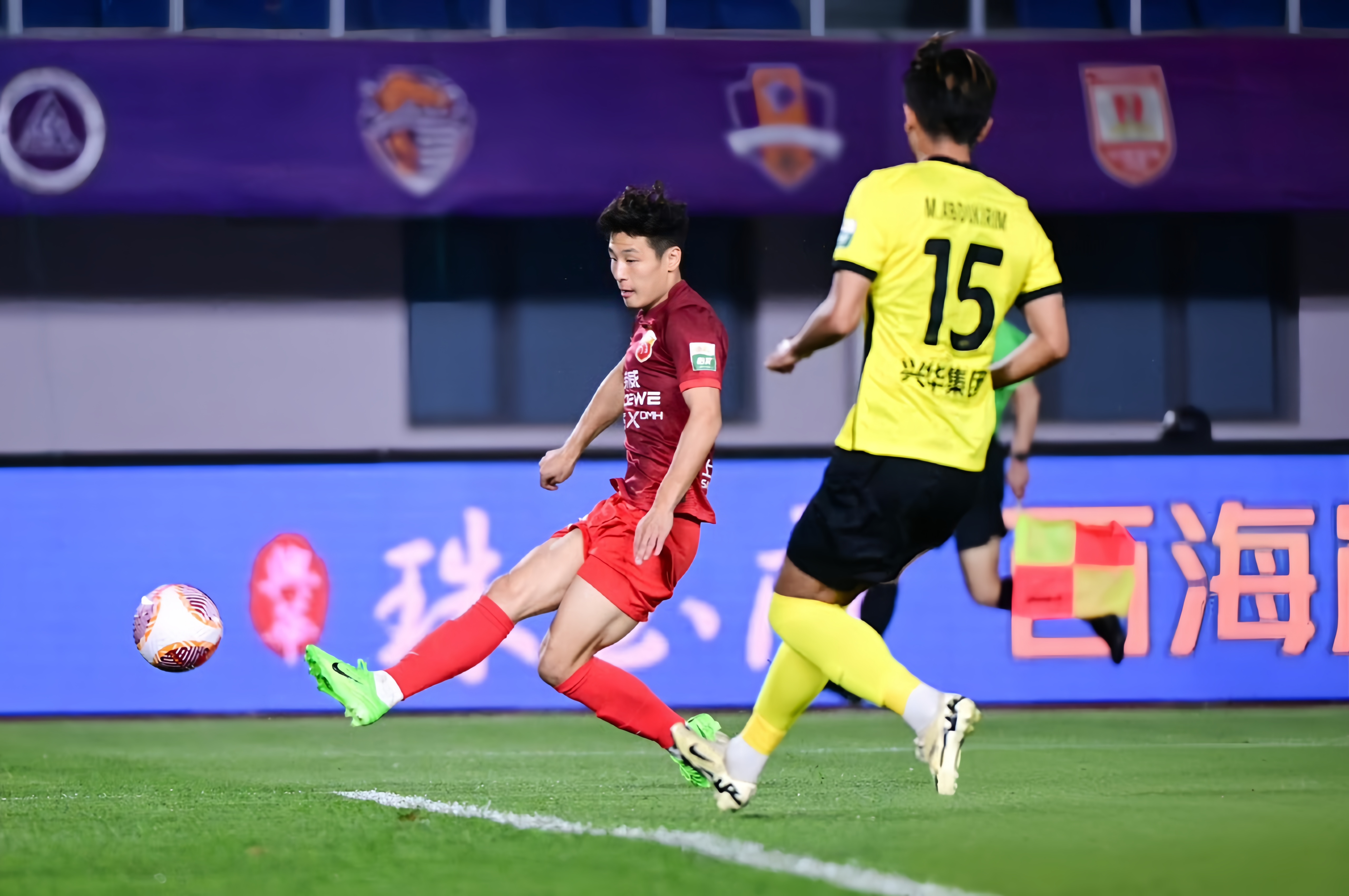 九游培训-关于巴萨中场展现技术优势，帮助国家队胜出的信息