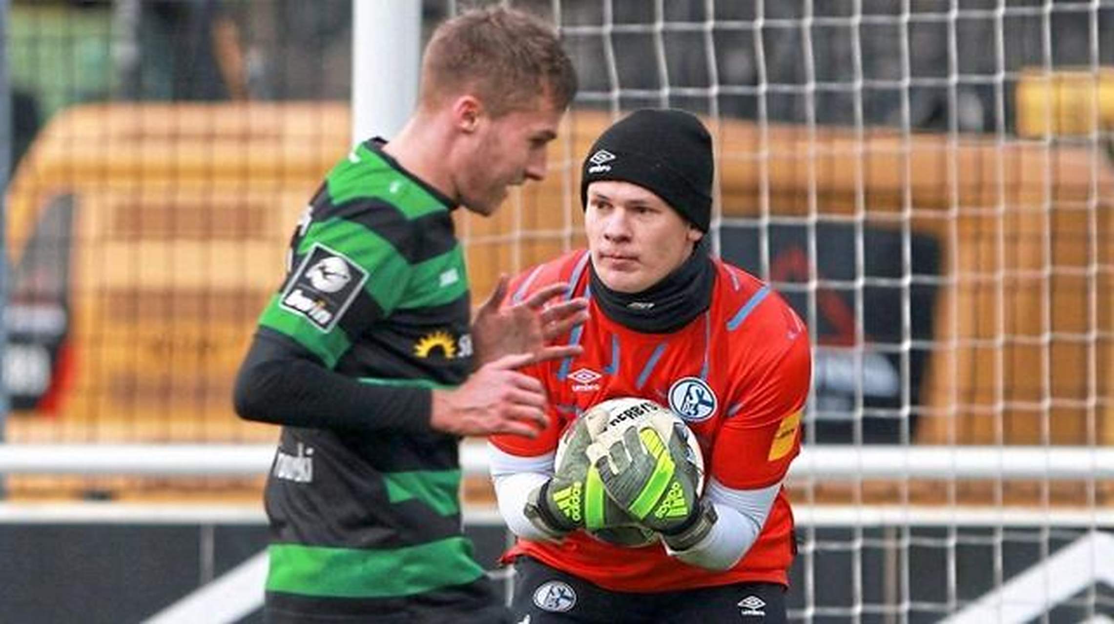 九游新闻-包含沙尔克赢球欢乐，与对手零封实现完胜的词条